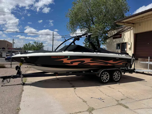 Wake and Lake 206-610-8117
